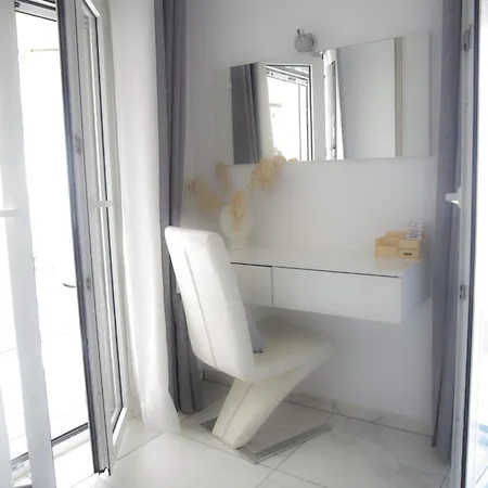 Apartment Diogenis Luxury Sea View *